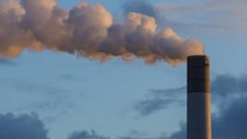 Emissões de CO2 aumentam menos de 1% este ano