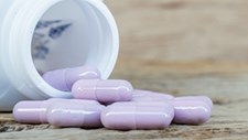Investigadores querem transformar pasta de papel em cápsula de medicamentos
